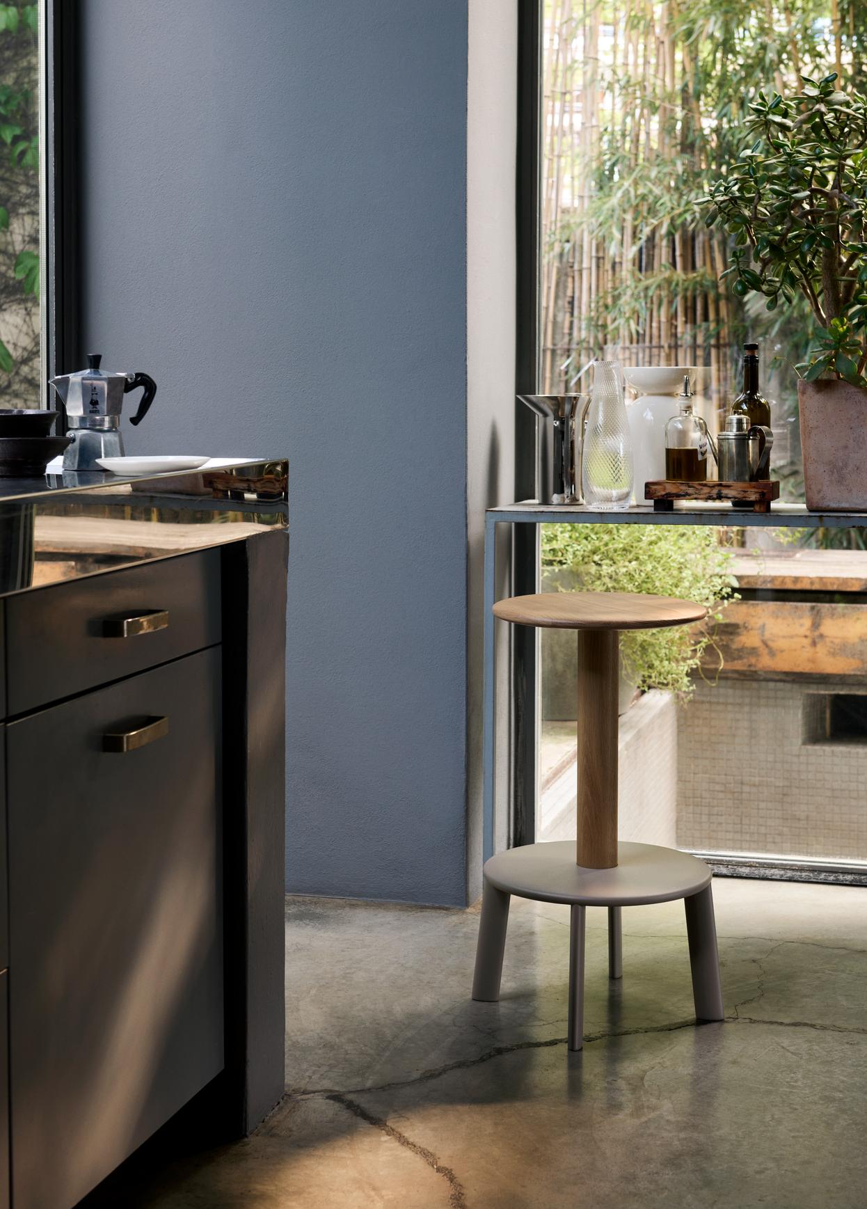 Massif Bar Stool AV39-AV40